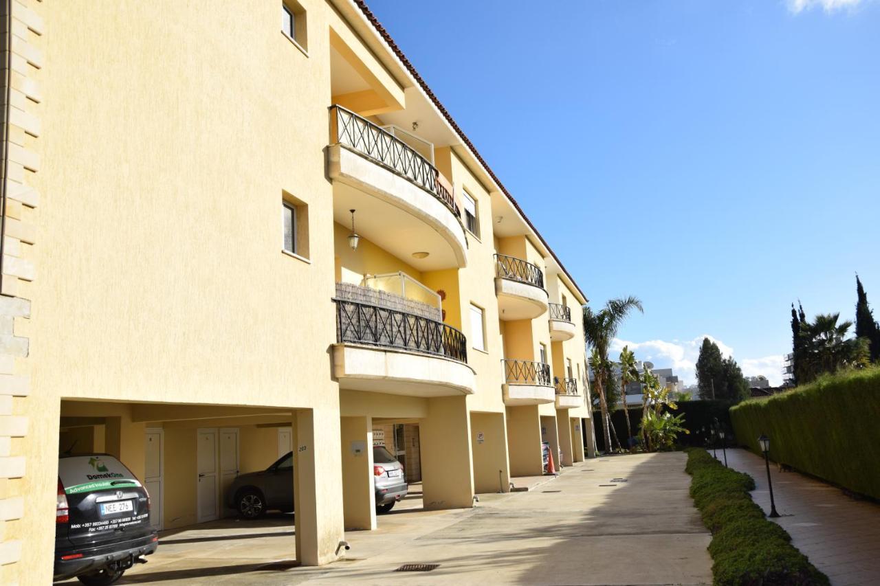 Raise Cosy Studio With Pool In Limassol Exteriör bild