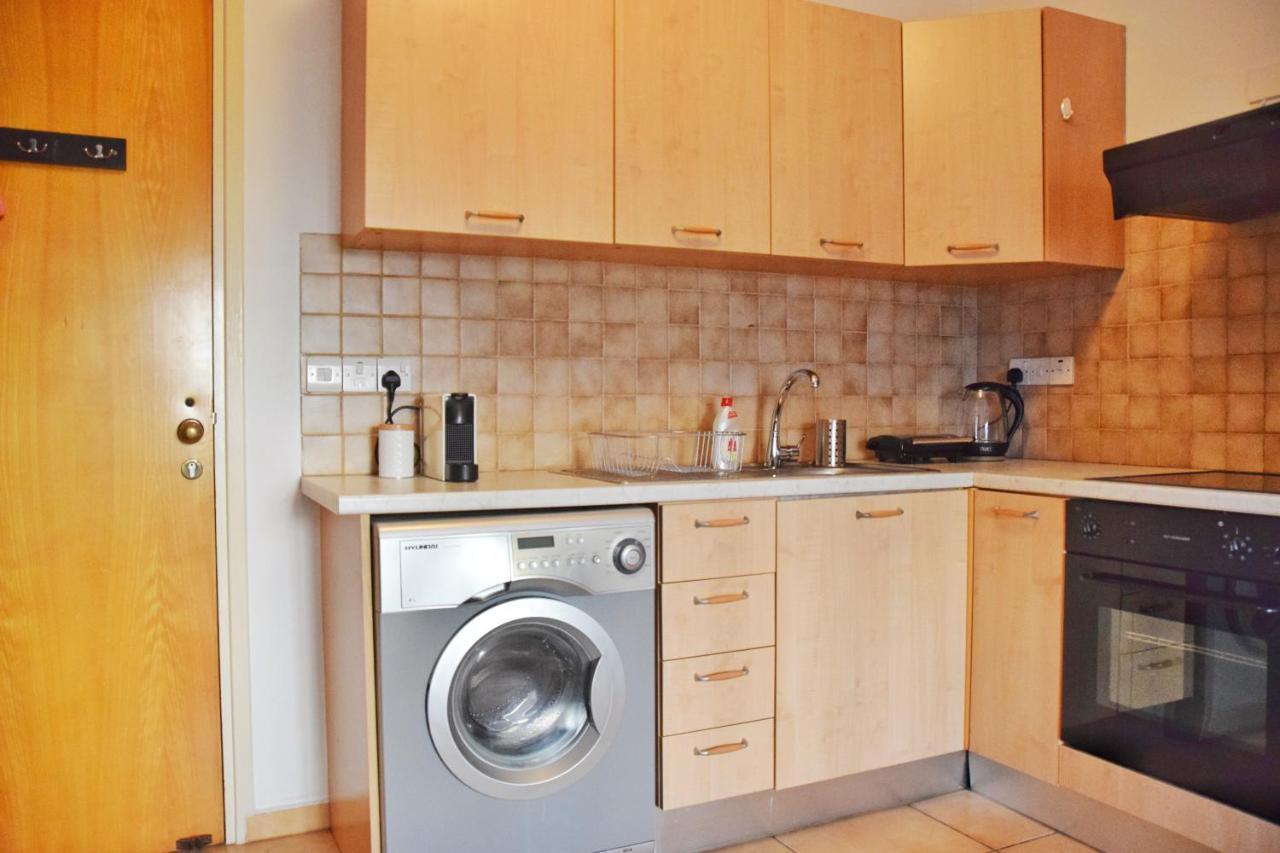 Raise Cosy Studio With Pool In Limassol Exteriör bild